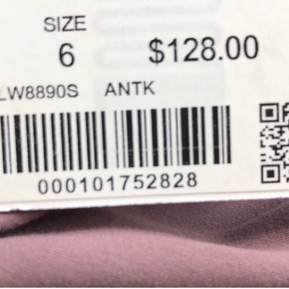 JUST IN✔️NWT LULULEMON DRESS - Picture 6 of 6